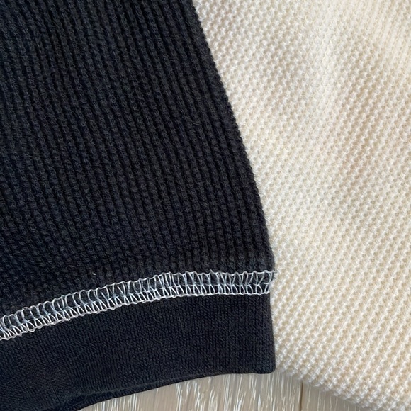 Chicago Blackhawks Waffle Knit Long Sleeve Shirt - Picture 3 of 6